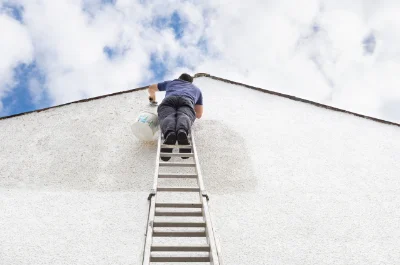 Peinture extérieure à Saint-Paul-en-Forêt — façades et ravalement